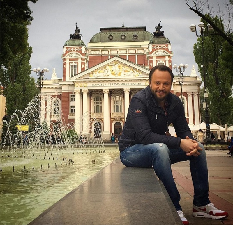 الصورة الأولى لمولود مكسيم خليل.. تعرفوا على معنى الاسم الغريب الذي أطلقه عليه